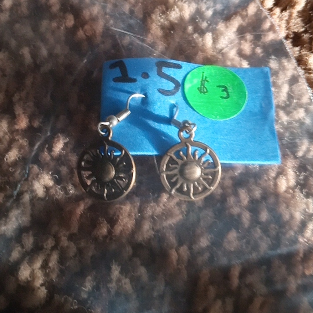Sun circle earrings